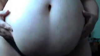 SSBBW WEBCAM BELLY TEASE